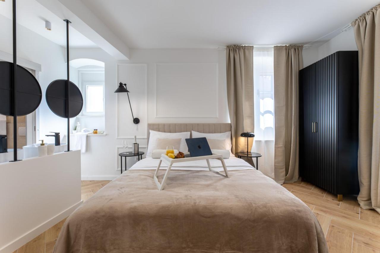 Palace Luxury Suites سبليت المظهر الخارجي الصورة