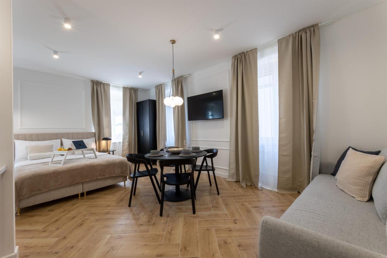 Palace Luxury Suites سبليت المظهر الخارجي الصورة