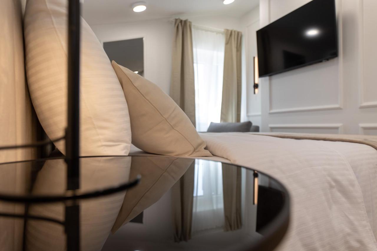 Palace Luxury Suites سبليت المظهر الخارجي الصورة