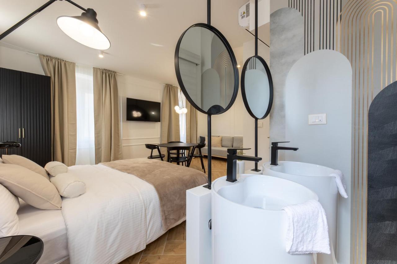 Palace Luxury Suites سبليت المظهر الخارجي الصورة