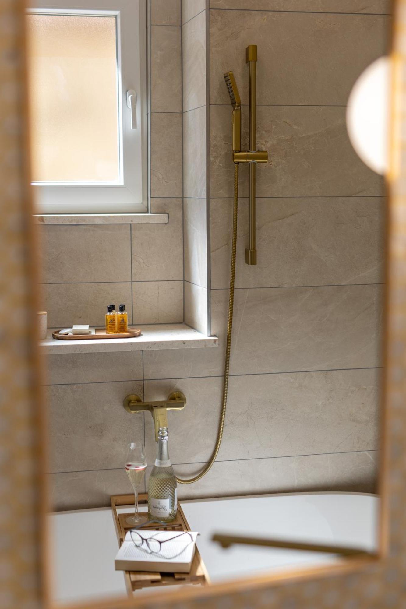 Palace Luxury Suites سبليت المظهر الخارجي الصورة